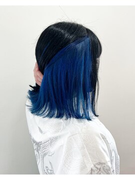 フラム(fulam) ボブ×インナーカラーブルー