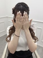【ヘアメ】前から見ても可愛い！編みカチュ×片耳ヒツジ＊新井