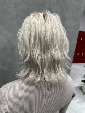 プライズ 成増店(prize) ホワイトベージュ×ボブハイトーンダブルカラー成増