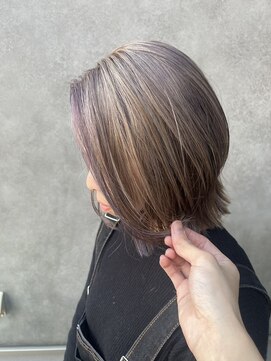 プラスイズム(PLUSISM) ハイトーンボブ