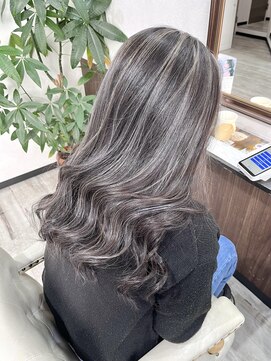 ベルヘアーデザイン 堺東(Belle hair Design) コントラストハイライト/外国人風/ハイライト/レイヤーカット