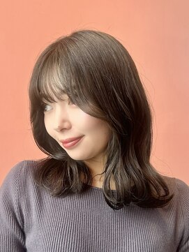 ルーパバイミュージアム(LOOPA by museum) 【HINA】流れる顔まわりカット×オリーブグレージュ