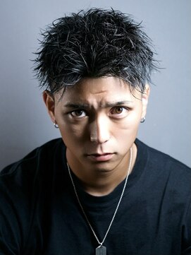 ゴールドシブヤ(GOALD SHIBUYA) スキンフェード　フェードカット　アップバング　ピンパーマ