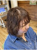 ミディアムレイヤーパーマスタイル