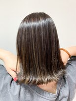 ザ ブリンク(THE BLINK)&nbsp;見惚れる艶髪に外はねミディ おしゃれ女子のハイライト