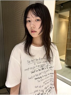 ロールアップスリーブス(ROLL UP SLEEVES) ハッシュカット / レイヤーカット
