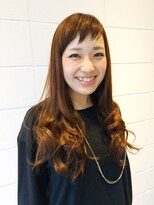 リラ ヘア サロン(rela hair salon)&nbsp;アッシュベージュ＋ななめショートバングのロングスタイル