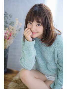 ヴァンクシー バイ ルナ(VANKCY by Luna) 【neolive plus】暗めでもくすみ感、透け感あるアッシュグレー