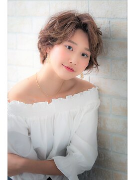 ソア 武蔵小杉(SOAR) 大人かわいい無造作カールとデザインカラー小顔丸みショートボブ