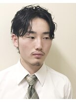 ヨシザワインク ハコザキ 水天宮前 日本橋人形町(YOSHIZAWA Inc.HAKOZAKI) 20代スーツデコ出しセンターパートスパイラルパーマミニウルフ