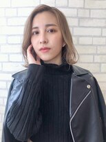 オロ(ORO) 【ORO】ミルクティーベージュ×外ハネ小顔ボブ 浅見