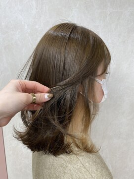 カームバイリコ 学芸大学(calm by liko) インナーカラーベージュ/ナチュラルインナーカラー/ベージュヘア