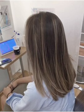 クレア 茅ヶ崎(CREA) コントラストバレイヤージュ