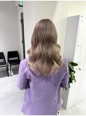 プラチナグレージュ