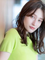 イルハバナ 渋谷(ill HAVANA) 波巻き鎖骨レングスシースルーバングレイヤーカット