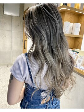 ルーフ 町田店(LUFE) ホワイトグレージュバレイヤージュ