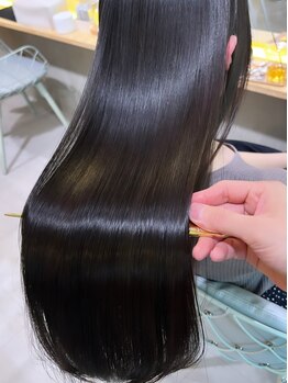 リラエ(Lyrae)の写真/【大人女性の髪質改善Salon】既製品ではなく、髪に良い成分だけで作るオリジナルTrを髪質に合わせて調合♪