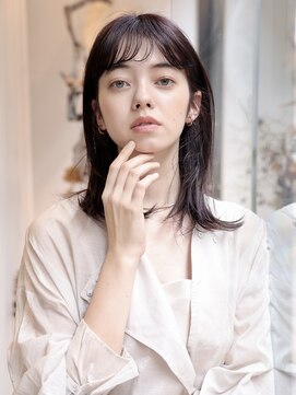 メゾンデエムスラッシュ センター北(Maison des M.SLASH) 流し前髪/エアストレート/グレージュアッシュ/小顔/センター北