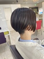 フェイバリットビューティシャルム(Favorite Beauty Charme)&nbsp;刈り上げショート大人女性×くすみカラー×前下がり×上大岡駅