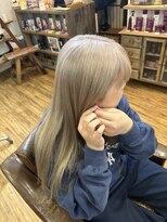 ワン エイティー ディグリース 恵比寿(180°One Eighty Degrees.)&nbsp;ハイトーンカラーミルクティーベージュブリーチダブルカラー