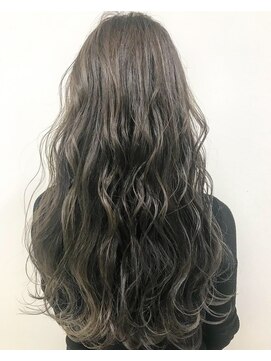 リアン(Lien) 透明感オリーブグレージュ×極細ハイライト/大人ロングウェーブ