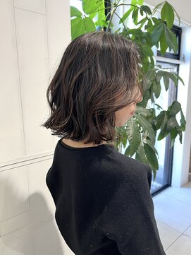 マスカリ(muscali) #丸型#ホワイトグレージュ#ミニウルフ#チェリーブラウンa58