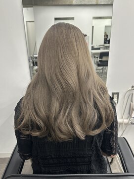 ラフ 北参道(RAF) silver greige 【RAF北参道】担当加藤