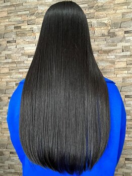 グレイシーエメ ひばりヶ丘店(GRACY aimer)の写真/【ひばりヶ丘駅徒歩1分★】日常を忘れる隠れ家的な落ち着いた雰囲気の空間で、あなただけの特別な美髪ケア*