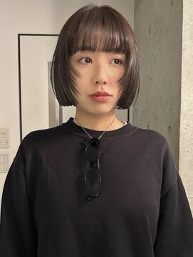 ネスト(NEST) オリーブベージュ艶カラーボブ顔周りレイヤー