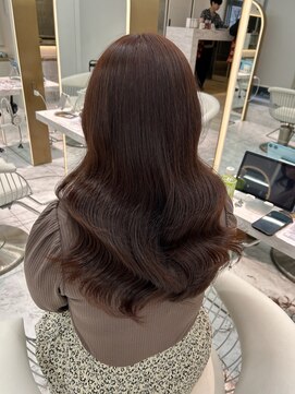 ロンドルピナス 小倉(Lond Lupinus) ミディアムレイヤーカット/似合わせカット/大人ガーリー/20代