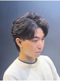 ビジネスショートウルフ フェザーパーマ センターパート