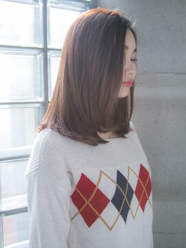 リリアン 青山(relian) 肩につくミディアムは縮毛矯正でワンカールに♪relian青山