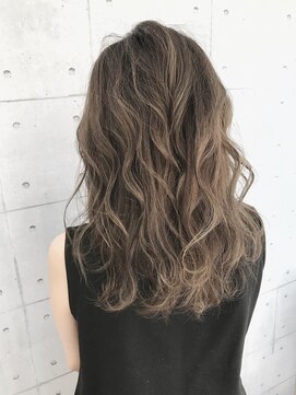 ニューヨークニューヨーク 新田辺店(NYNY) 外国人風【アッシュグレージュ】ハイライト