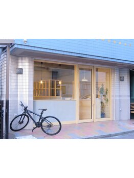 【鷹匠】オーナーこだわりのウッド×北欧インテリアで"気楽に落ち着ける"カフェ風プライベートサロン♪