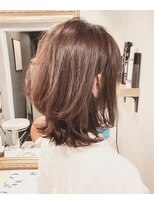 ミッシェル アフロート(michelle afloat)&nbsp;髪質改善外ハネふんわり動き簡単まとまるツヤカラーカーブカット