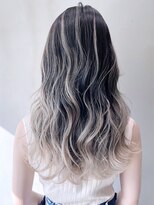 アルバム 銀座(ALBUM GINZA) ホワイトグレーハイグラ_フリンジウェーブセシルカット_ba301761