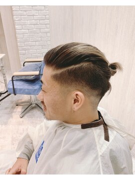 アルーシェ 心斎橋(Alushe) スキンフェードカット