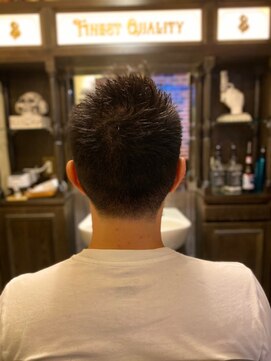 バレス 田町(BALES) [スキンフェード/ツイストスパイラル/田町]