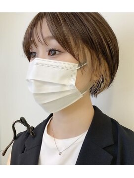 ギグス 栄店(gigs) インナーカラー★ミルクティ×ハイライト×透け感ショート