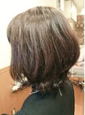 ひし形くびれ美シルエットミディアムボブ