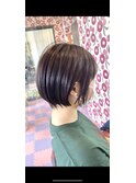 ショートボブ