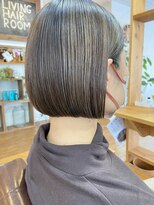 リビングヘアルーム(LIVING HAIR ROOM) 耳かけミニボブ