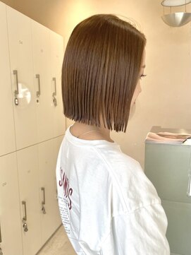 フィグバイアルテフィーチェ(fig by artefice) ぱつっとボブ