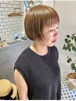ミー(me.)&nbsp;ショートボブ　ベージュカラー