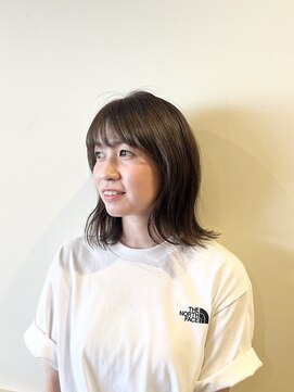 ソイルアヴェダ(Soil AVEDA) ・透明感オリーブアッシュくびれミディアム