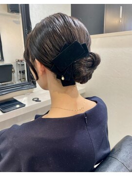 セルカ 新宿(CERCA) タイトシニヨンヘアセット［CERCA新宿/新宿西口］