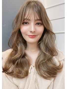 バイオレット ナゴヤ(Violet Nagoya) 透明感シア―ブラウン大人小顔ロングレイヤーヘルシーウェーブ