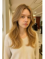 ノラキチジョウジ(NORA KICHIJOJI)&nbsp;外国人風レイヤーカットブロンドカラーミルクティーベージュ