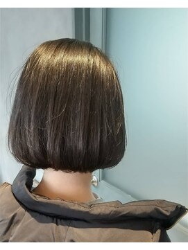 モア ヘアデザイン バイ オリジンズ つくばみどりの店(moA hair design by Origins) パッツリボブ