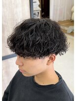 メンズギフト(men's GIFT)&nbsp;刈り上げツーブロック波巻きスパイラルパーマメンズマッシュ